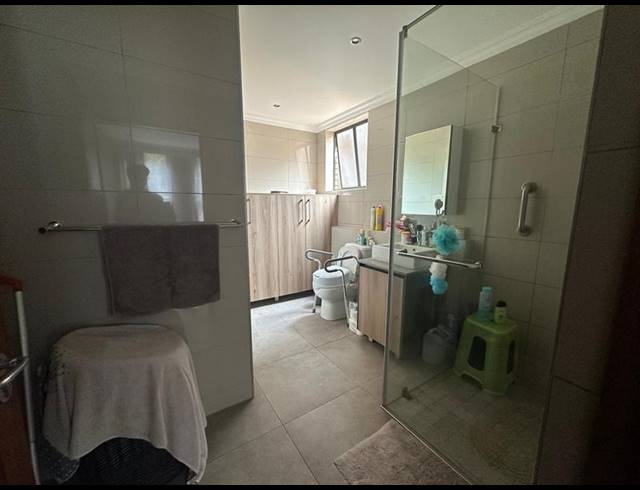 1 BEDROOM PROPERTY TO RENT IN NEWLANDS